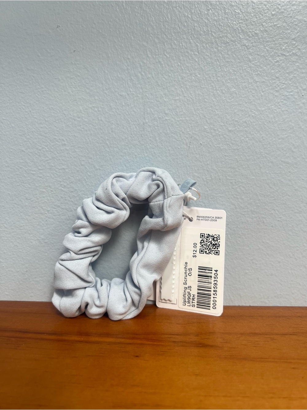 LULULEMON NWT Uplifting Scrunchie One Size Dusty Blue Authentic LW9GFJS